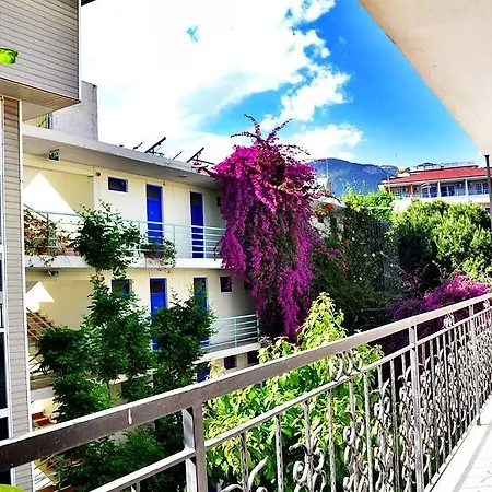 Merhaba Otel 3*